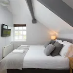 Bootham Court Grade Ii Duplex With Free Parking & Wi-fi - Sleeps 2-6 People 公寓 *