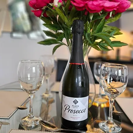 Apartamento Bootham Court Grade Ii Duplex With Free Parking & Wi-fi - Sleeps 2-6 People *