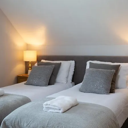 Bootham Court Grade Ii Duplex With Free Parking & Wi-fi - Sleeps 2-6 People * York