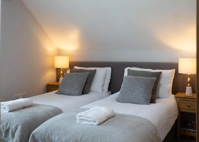 Bootham Court Grade Ii Duplex With Free Parking & Wi-fi - Sleeps 2-6 People * York