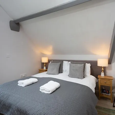 Апартаменты Bootham Court Grade Ii Duplex With Free Parking & Wi-fi - Sleeps 2-6 People Йорк